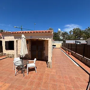 https://bungalow-playa-del-ingles-56.in-canary-islands.com