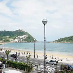 https://breathtaking-views-from-terrace-in-luxury-san-sebastian.sansebastianhotels.net